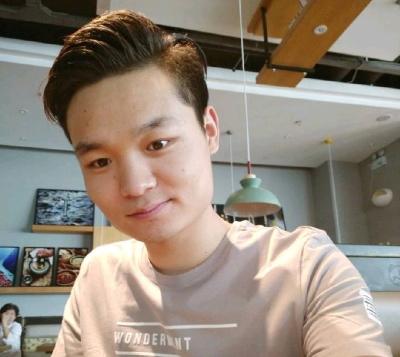 裴海洋的第一张照片--郑州父母相亲团